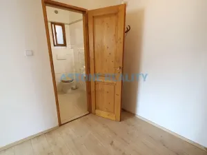 Pronájem bytu 1+kk, Praha - Břevnov, Hošťálkova, 54 m2