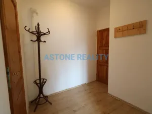 Pronájem bytu 1+kk, Praha - Břevnov, Hošťálkova, 54 m2