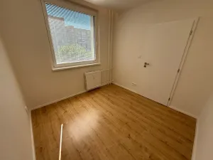 Prodej bytu 3+1, Zlín, Podlesí II, 70 m2