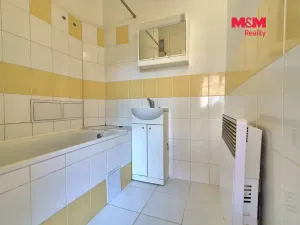 Pronájem bytu 1+kk, Praha - Holešovice, Stupkova, 31 m2