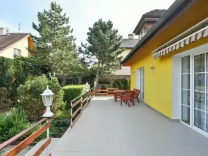 Pronájem rodinného domu, Praha - Štěrboholy, K valu, 220 m2