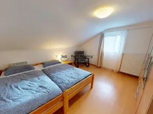 Pronájem chaty, Jevany, Ve Smrčinách, 85 m2