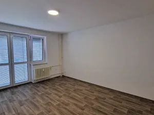Pronájem bytu 2+1, Židlochovice, náměstí Míru, 52 m2