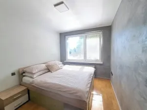 Pronájem bytu 2+1, Zlín, Středová, 58 m2
