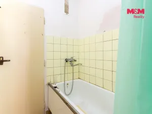Prodej bytu 2+1, Opava - Kateřinky, Holasická, 59 m2