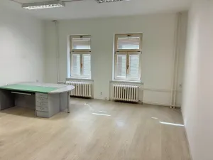 Pronájem kanceláře, Karlovy Vary, T. G. Masaryka, 34 m2