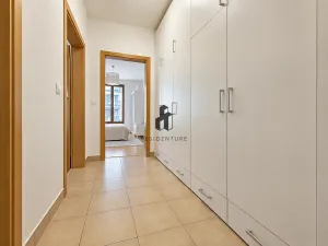 Pronájem bytu 2+kk, Praha - Košíře, Pod Kavalírkou, 60 m2