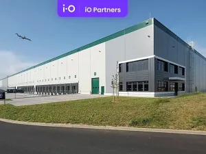 Pronájem skladu, Jeneč, Průmyslová, 8500 m2