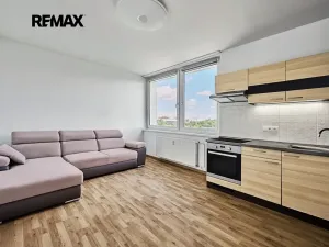 Prodej bytu 2+kk, Praha - Hostivař, Hornoměcholupská, 45 m2