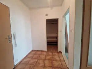 Pronájem bytu 2+kk, Praha - Vysočany, Poděbradská, 52 m2