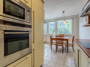 Prodej bytu 3+1, Praha - Kyje, Travná, 80 m2