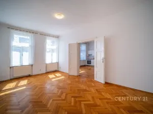 Prodej rodinného domu, České Budějovice - České Budějovice 3, Pražská tř., 200 m2