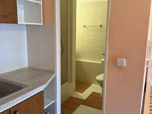 Pronájem bytu 1+kk, Praha - Újezd nad Lesy, Borovská, 35 m2