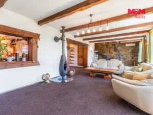Prodej rodinného domu, Hovorany, 262 m2