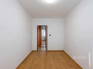 Pronájem bytu 3+kk, Praha - Petrovice, Rezlerova, 63 m2