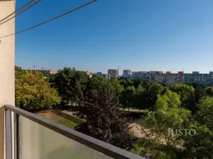 Pronájem bytu 3+kk, Praha - Petrovice, Rezlerova, 63 m2