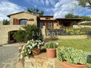 Prodej vily, Cortona, Itálie, 250 m2
