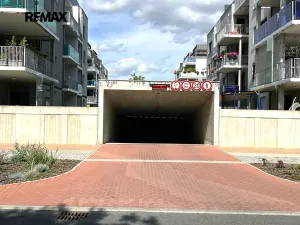 Pronájem bytu 3+kk, Praha - Dolní Chabry, U Traktorky, 77 m2