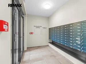 Prodej bytu 2+kk, Praha - Černý Most, Arnošta Valenty, 59 m2