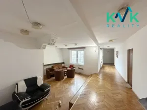 Prodej komerčního pozemku, Karlovy Vary, Studentská, 427 m2