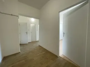 Pronájem bytu 2+1, Třinec, Jablunkovská, 60 m2