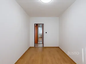 Pronájem bytu 3+kk, Praha - Petrovice, Rezlerova, 63 m2