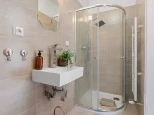 Pronájem bytu 1+kk, Brno, Štefánikova, 27 m2