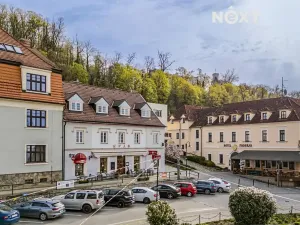 Prodej rodinného domu, Hluboká nad Vltavou, nám. Čsl. armády, 533 m2