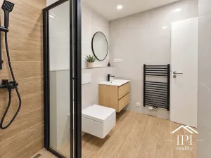 Pronájem bytu 1+kk, Praha, Mladoboleslavská, 27 m2