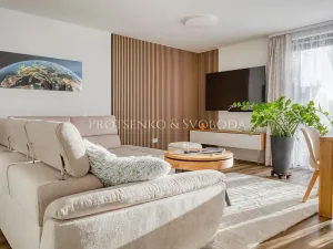 Prodej rodinného domu, Kamenice nad Lipou, Dobšova, 215 m2