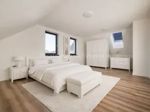 Prodej rodinného domu, Kamenice nad Lipou, Dobšova, 215 m2