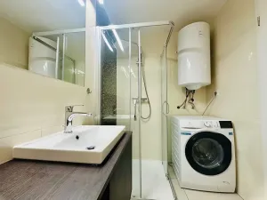 Pronájem bytu 2+kk, Praha - Vinohrady, Varšavská, 56 m2