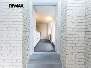 Pronájem kanceláře, Praha - Smíchov, U smíchovského hřbitova, 53 m2