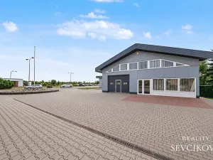 Pronájem obchodního prostoru, Hradec Králové, Vlčkovická, 700 m2