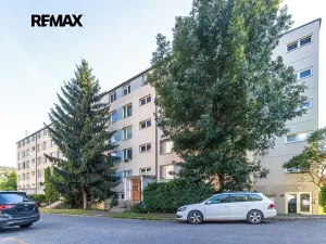 Prodej bytu 2+kk, Dobřichovice, Za Parkem, 42 m2