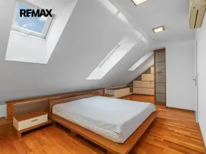 Prodej bytu 3+kk, Praha - Holešovice, Dobrovského, 107 m2
