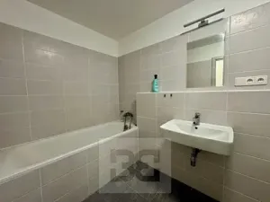 Pronájem bytu 1+kk, Olomouc, Edmunda Husserla, 44 m2