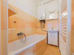 Pronájem bytu 2+1, Olomouc - Neředín, Neředínská, 46 m2