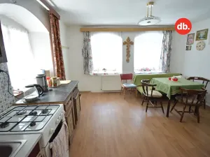 Prodej rodinného domu, Toužim, Farní, 200 m2