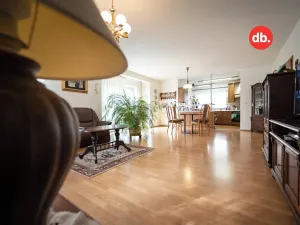 Prodej rodinného domu, Karlovy Vary, Vančurova, 260 m2