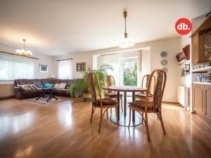 Prodej rodinného domu, Karlovy Vary, Vančurova, 260 m2