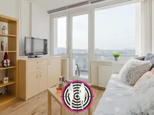 Pronájem bytu 1+kk, Praha - Hostivař, Hornoměcholupská, 22 m2