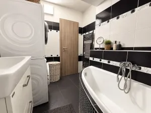 Prodej bytu 4+kk, Dolní Třebonín, 83 m2