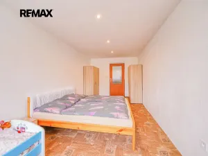 Prodej rodinného domu, Pernarec, 220 m2
