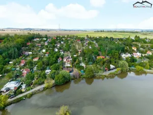 Prodej zahrady, Vojkovice, 617 m2