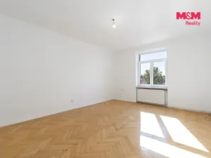 Pronájem bytu 1+1, Český Těšín, Odboje, 49 m2