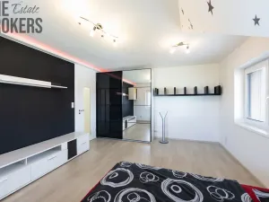 Prodej bytu 4+kk, Praha - Sedlec, Při hranici, 97 m2