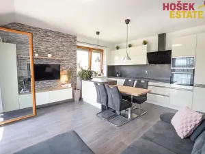 Prodej bytu 3+kk, Holubice, 79 m2