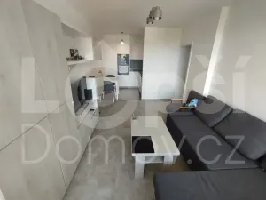 Prodej bytu 2+kk, Praha - Karlín, U Sluncové, 50 m2