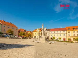Pronájem obchodního prostoru, Votice, Komenského nám., 120 m2